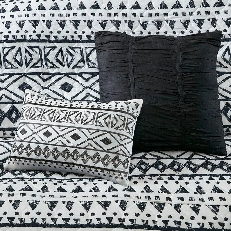 Larisa Global Inspired 7 Piece Cotton Reversible Coverlet Set King/Cal King Black Olliix.com