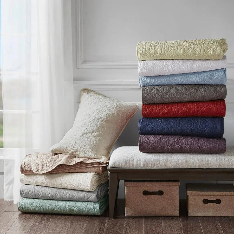 Quebec King Reversible Bedspread Set Seafoam Olliix.com