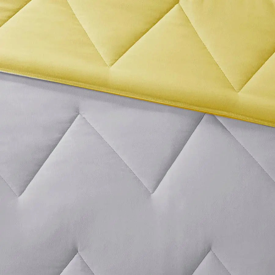 Trixie Casual Reversible Comforter Mini Set Gray King Olliix.com