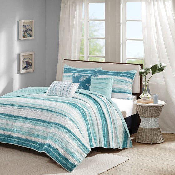 6 Piece Printed Quilt Set with Throw Pillows Aqua Full/Queen Olliix.com