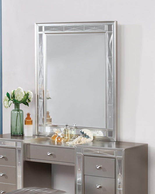 Leighton Contemporary Vanity Mirror Coaster Z2 Premium