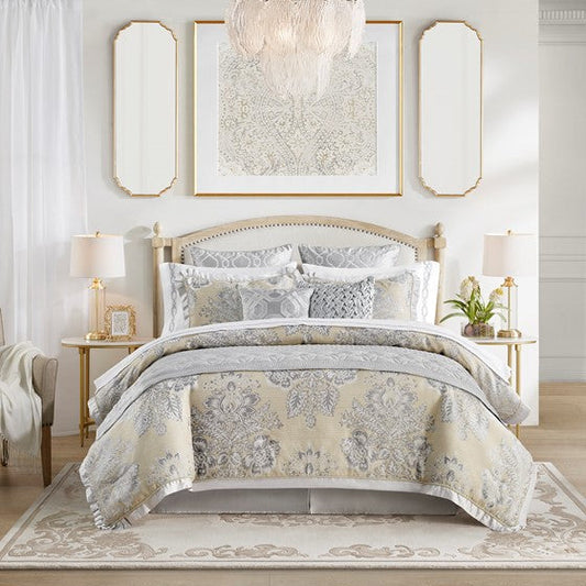 4 Piece Comforter Set Beige Queen Olliix.com