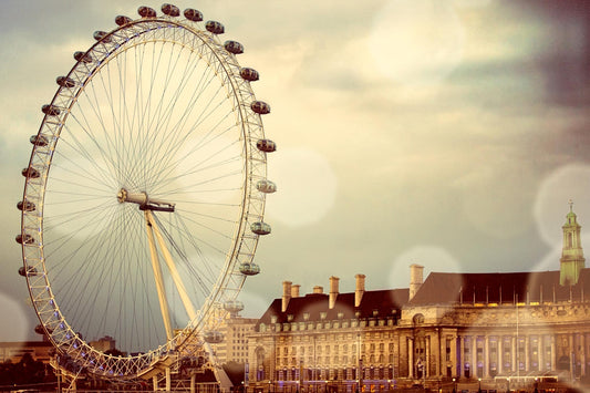 London Ferris Wheel By Emily Navas - Pearl Silver Classy Art