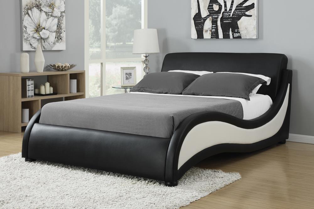 Niguel Contemporary Black and White Upholstered Eastern King Bed Coaster Z2 Premium