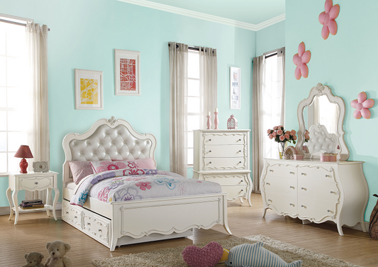 Edalene PU & Pearl White Full Bed ACME East