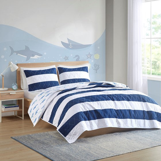 Cotton Cabana Stripe Reversible Quilt Set with Shark Reverse Navy Twin Olliix.com