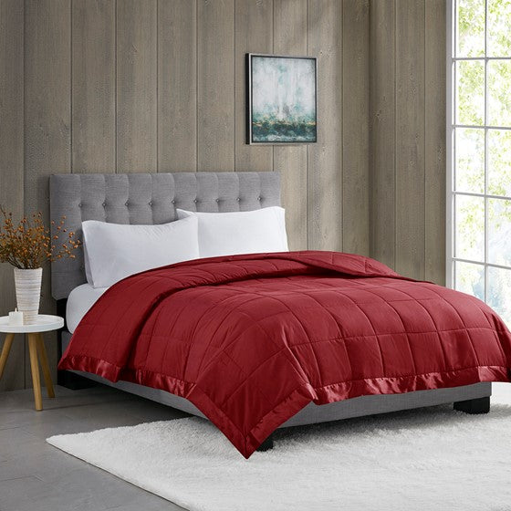 Lightweight Down Alternative Blanket with Satin Trim Burgundy King Olliix.com