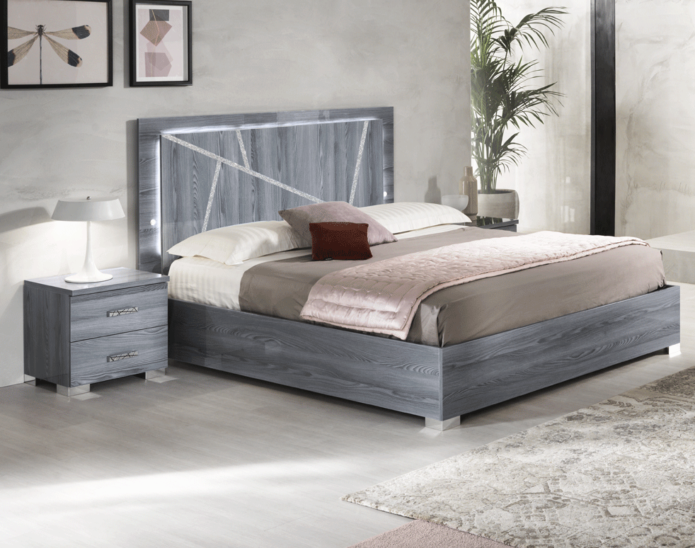 ESF FURNITURE - Nicole 3 Piece Queen Size Bedroom w/ Wooden HB in Grey w/ Light - NICOLEQS-3SET ESF Furniture