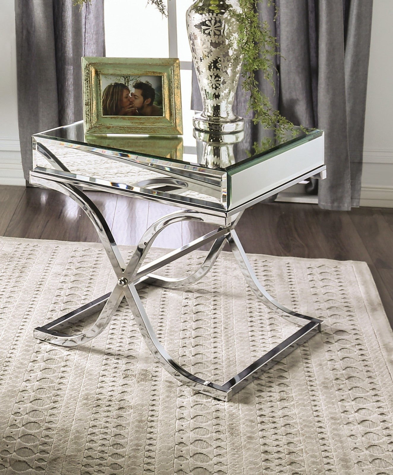 SUNDANCE Chrome End Table, Chrome FOA East