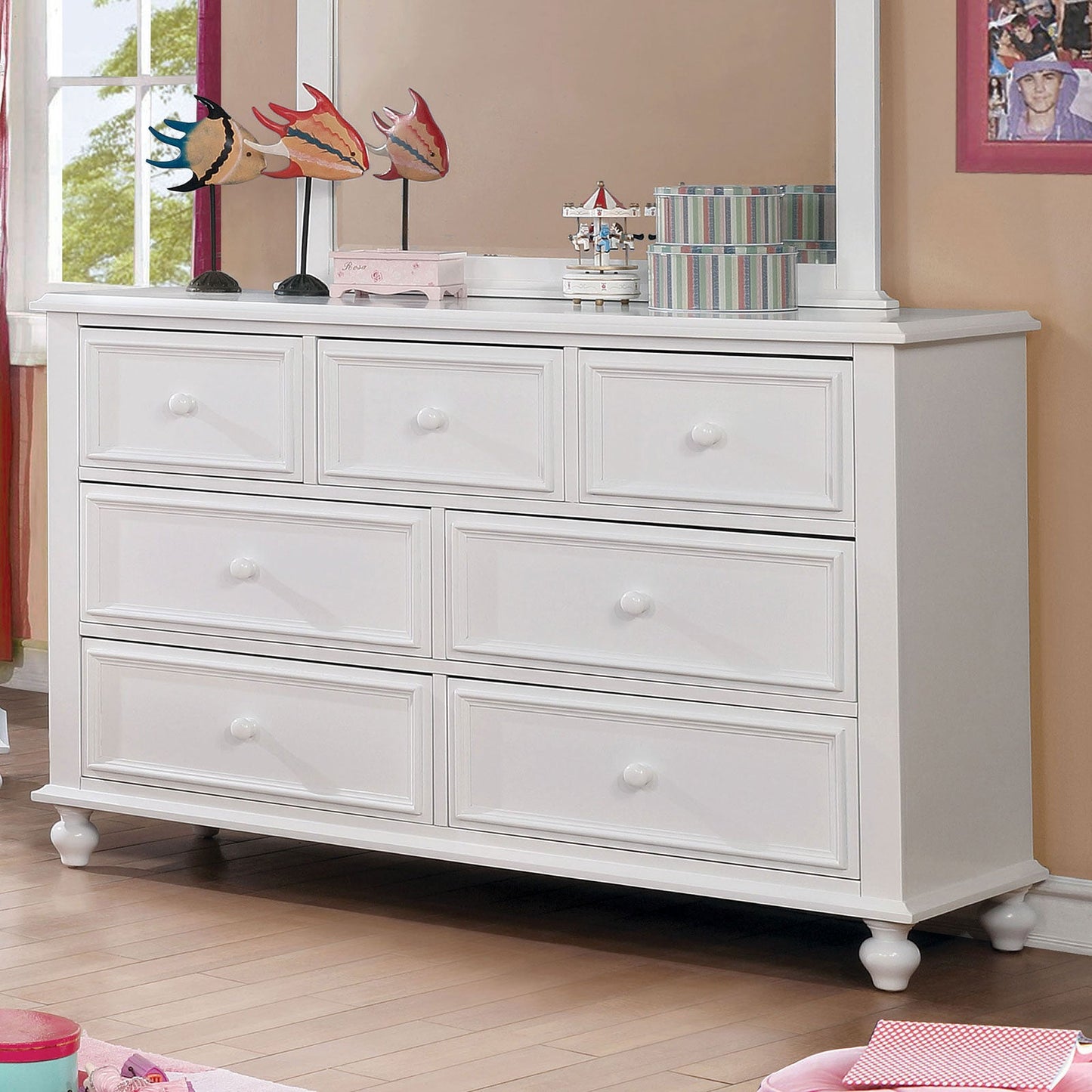 OLIVIA White Dresser FOA East