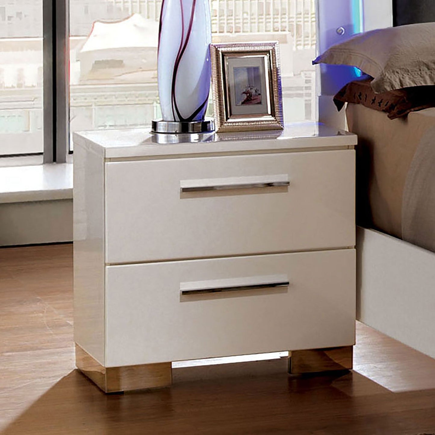 CLEMENTINE Glossy White Night Stand FOA East