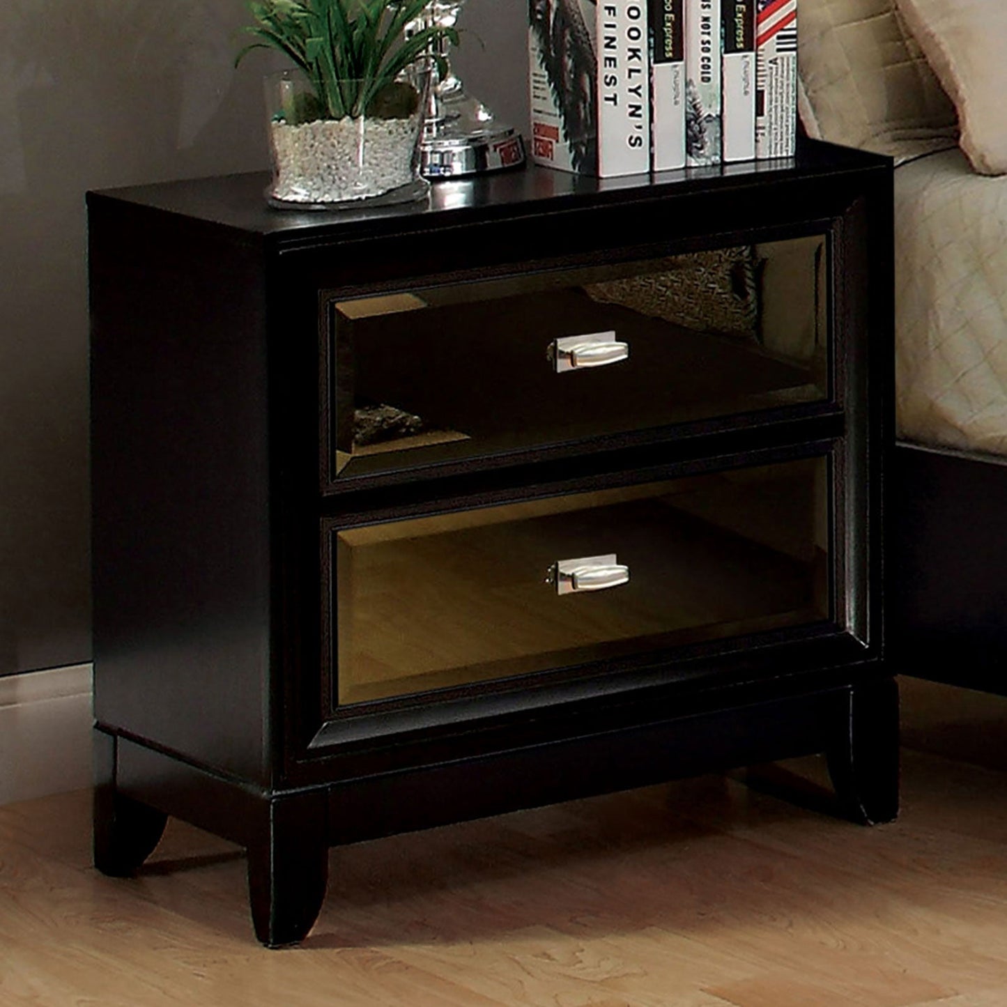 GOLVA Silver Night Stand FOA East