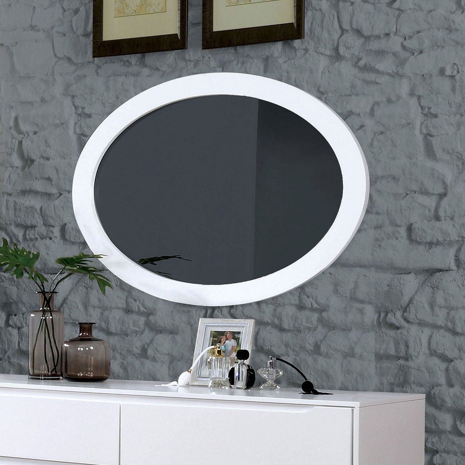 LENNART II White Oval Mirror FOA East