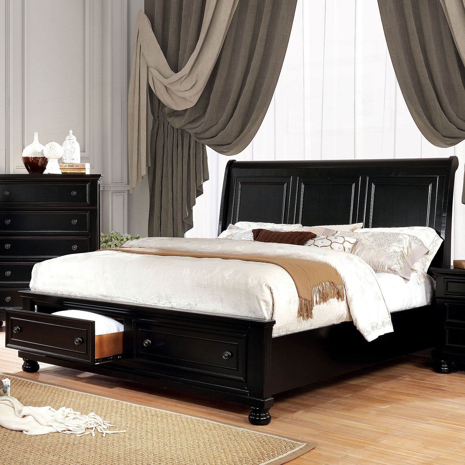 Castor Black Queen Bed FOA East