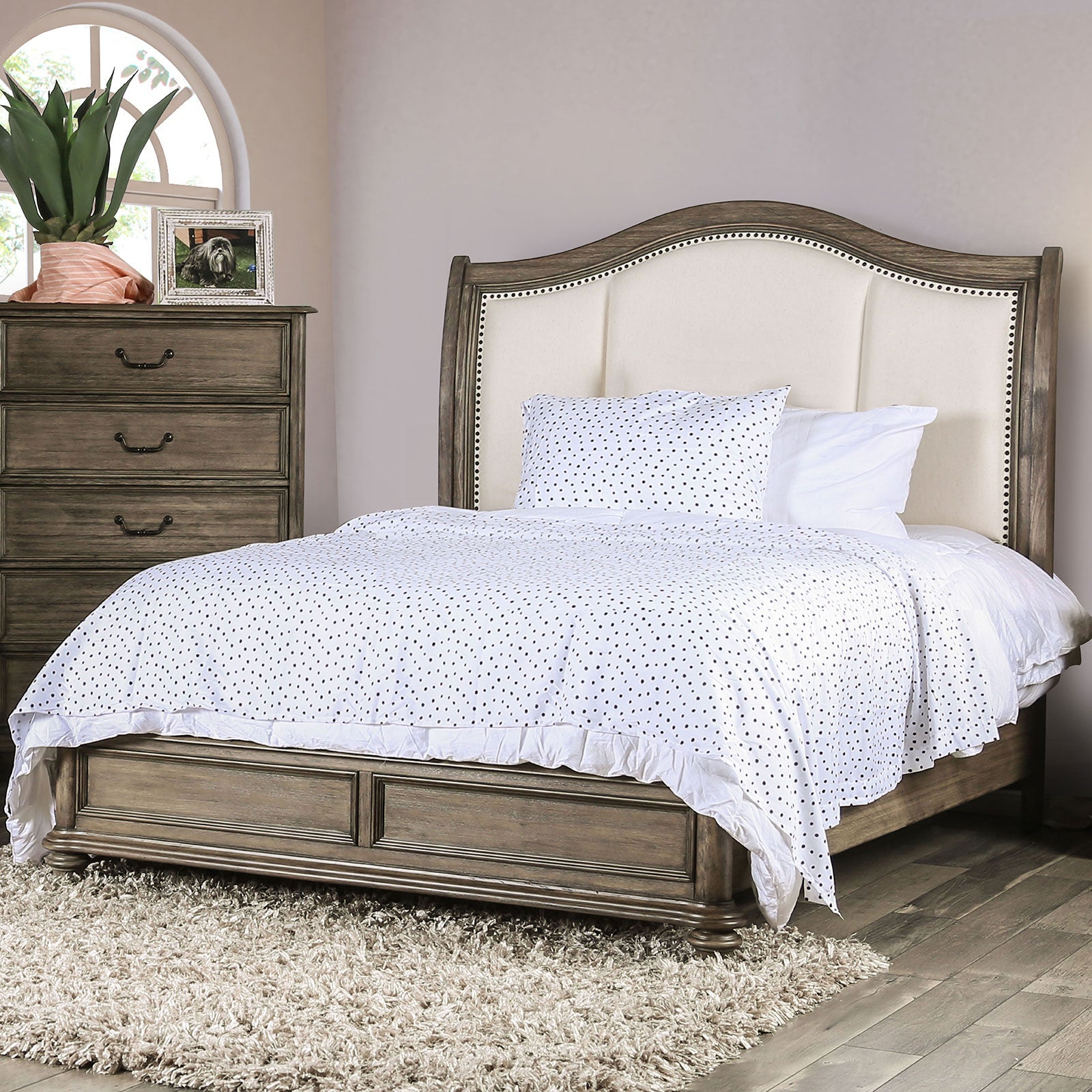 BELGRADE II Rustic Natural Tone/Ivory Cal.King Bed FOA East