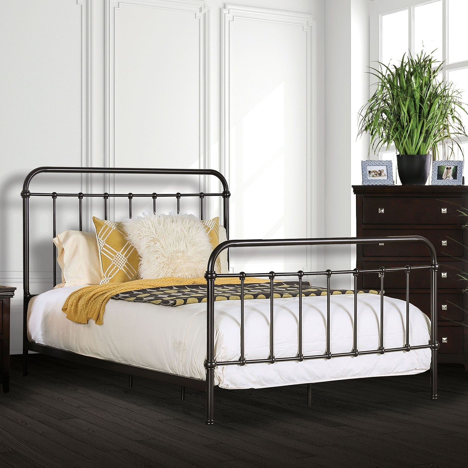 IRIA Dark Bronze E.King Bed FOA East