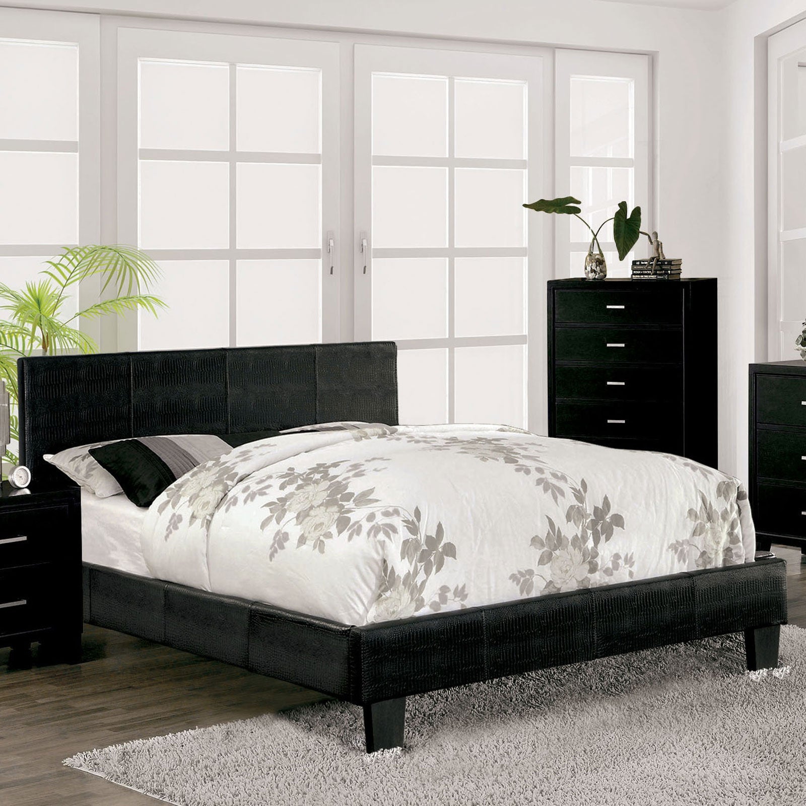 WALLEN Black E.King Bed FOA East