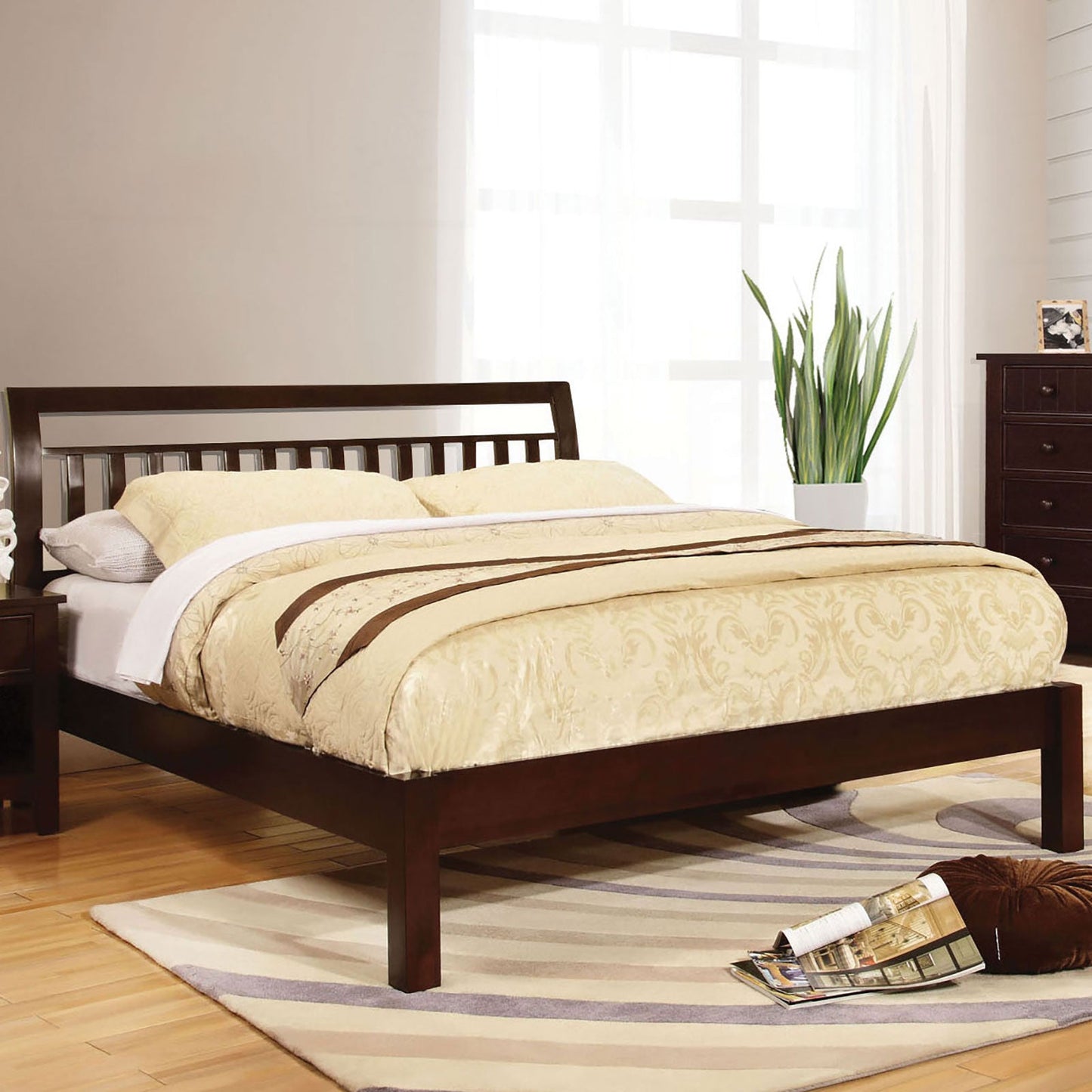 Corry Dark Walnut Cal.King Bed FOA East