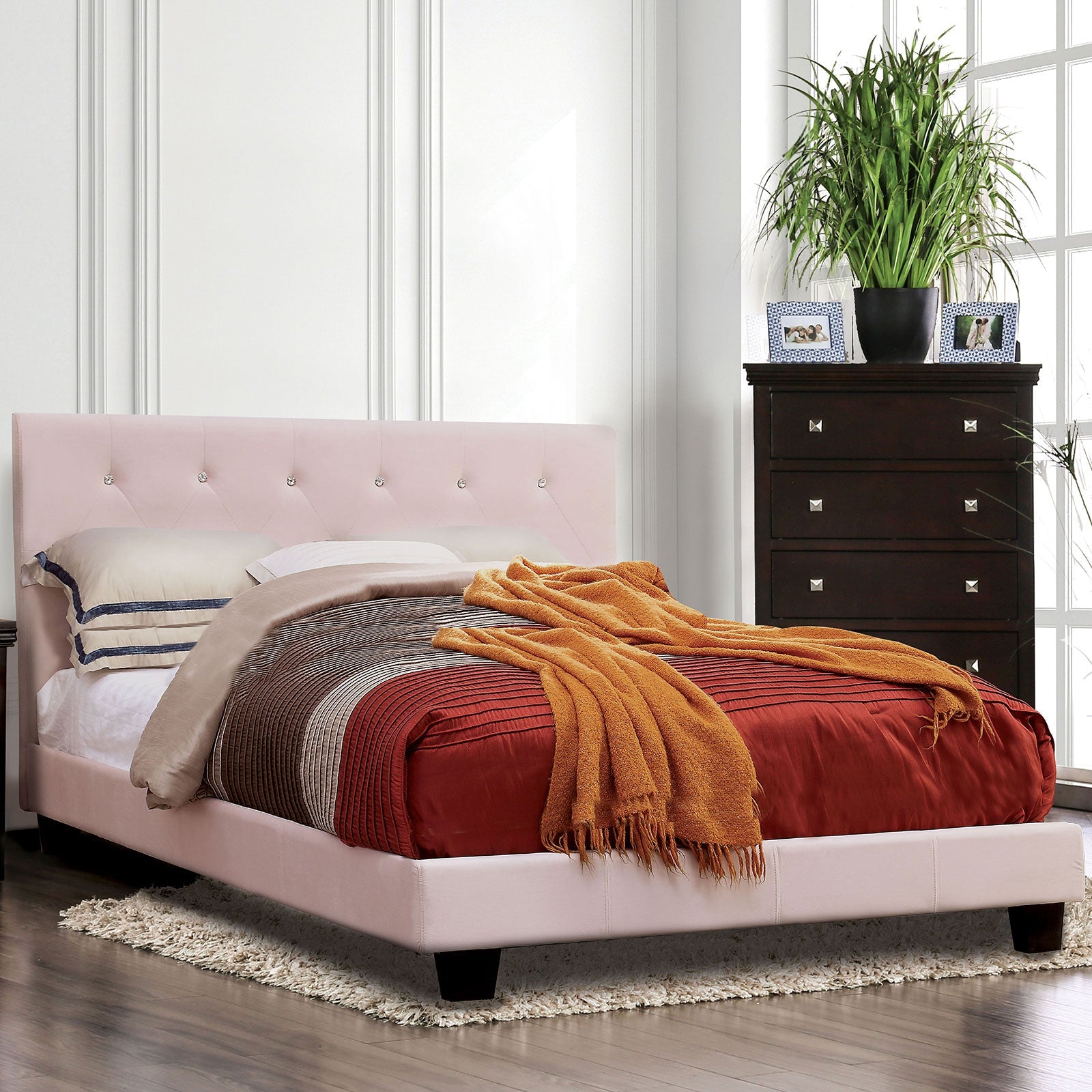 Velen Blush Pink Full Bed FOA East