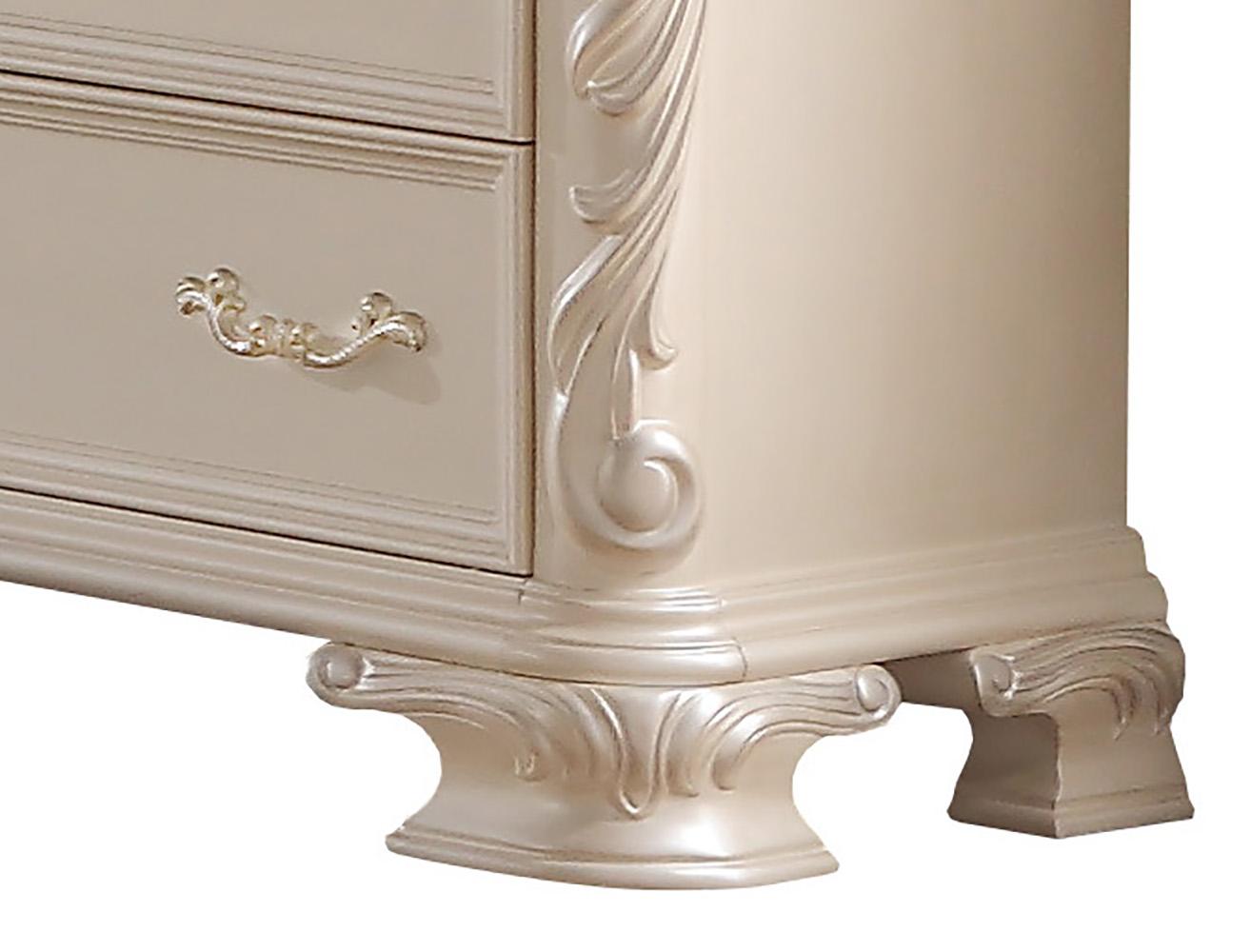 Victoria Traditional Style Dresser in Off-White finish Wood Cosmos Furniture