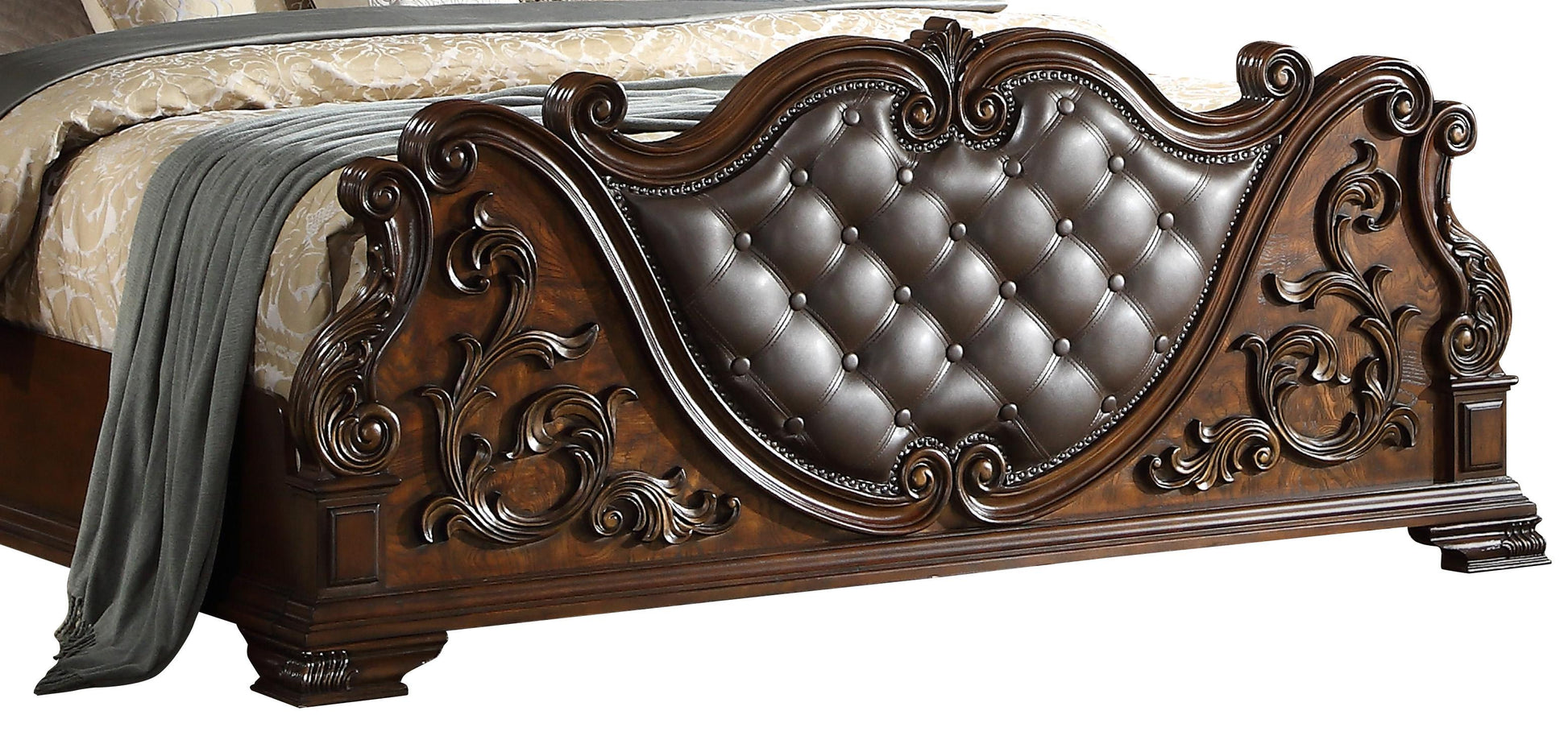 Santa Monica Traditional Style King Bed in Cherry finish Wood Cosmos Furniture