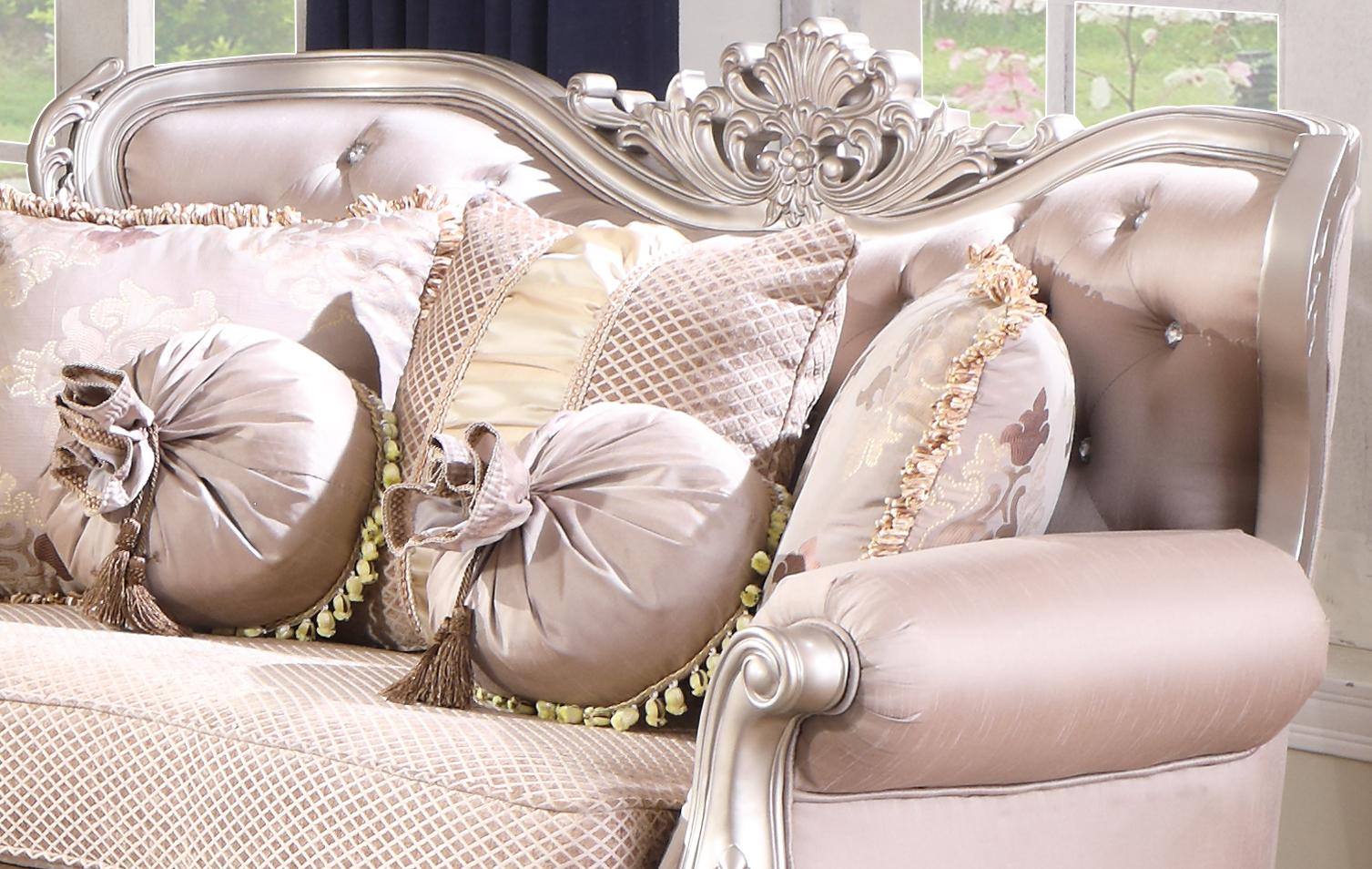 Daisy Traditional Style Loveseat in Pearl finish Wood Cosmos Furniture