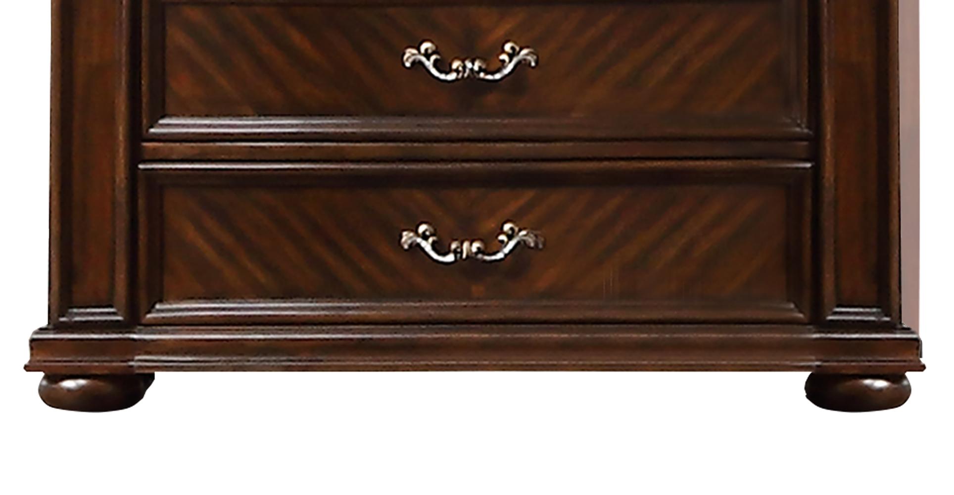 Aspen Traditional Style Chest in Cherry finish Wood Cosmos Furniture