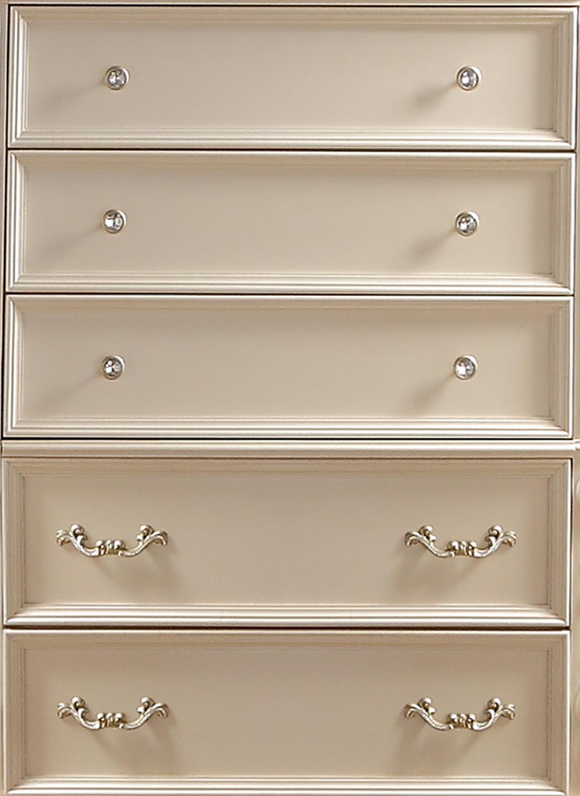 Victoria Traditional Style Chest in Off-White finish Wood Cosmos Furniture