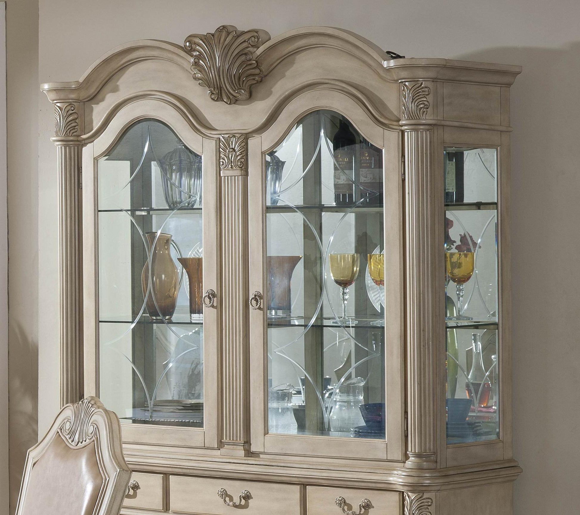 Veronica Antique White Traditional Style Dining Hutch in Champagne finish Wood Cosmos Furniture