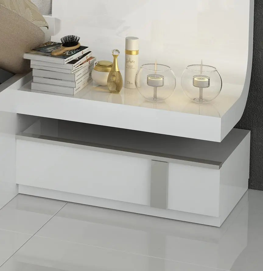 Granada Contemporary Bedroom Set in Glossy White Finish by ESF Furniture ESF Furniture