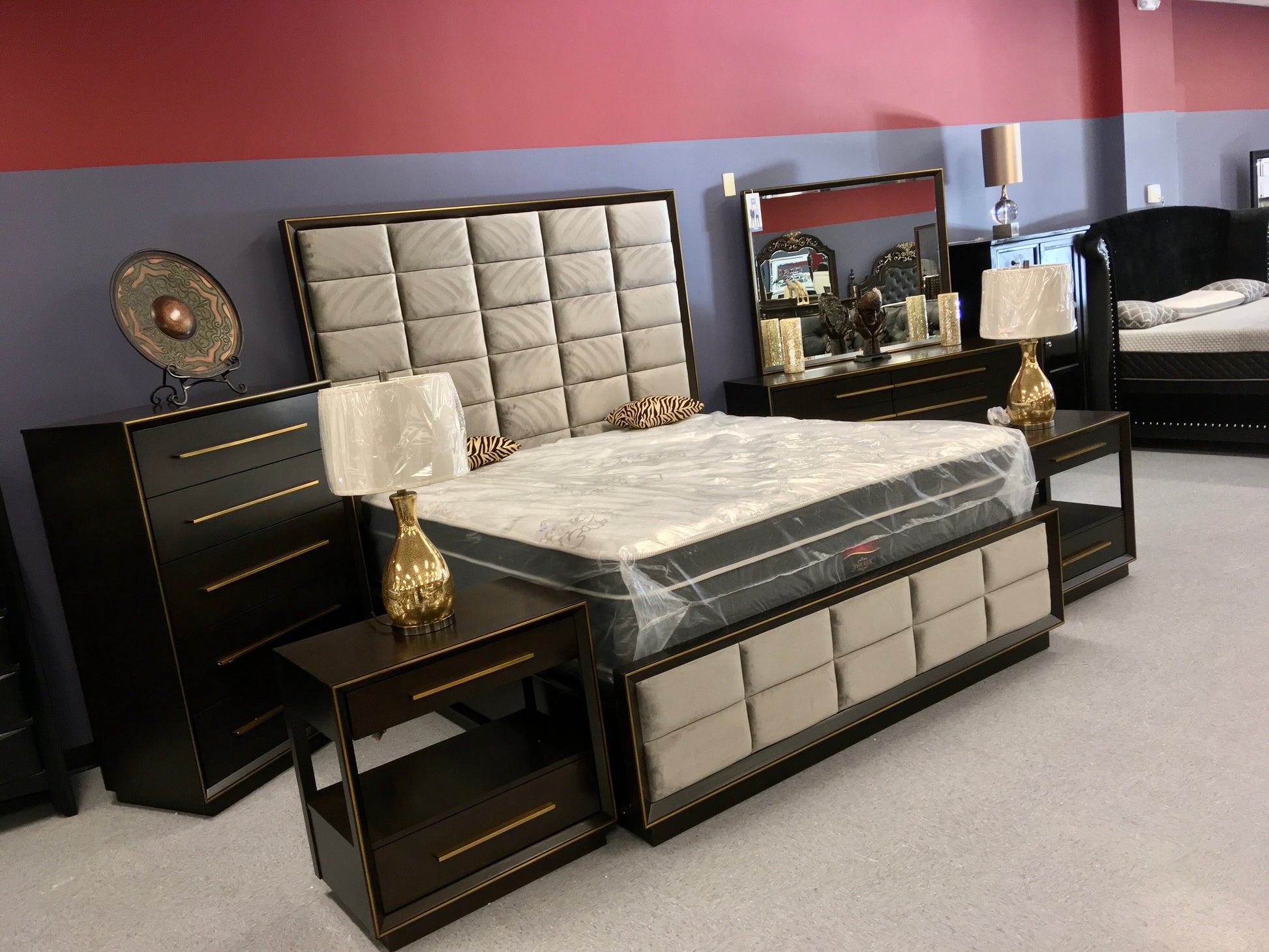 G223263 Durango Designer King Bed in Dark Peppercorn with Inlayed Gold Metal Accents Coaster Z2 Premium