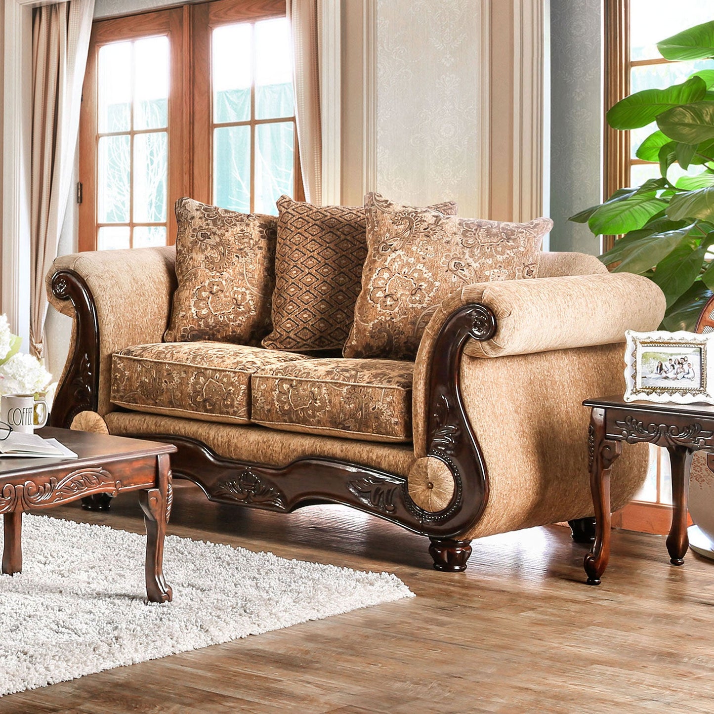 NICANOR Tan/Gold Love Seat FOA East