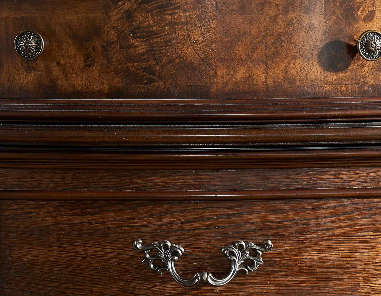 Steve Silver Royale Buffet w/ Hutch in Brown Pecan Steve Silver 2