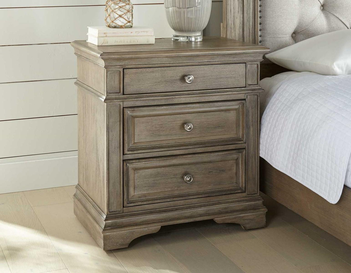 Steve Silver Highland Park 3 Drawer Nightstand in Waxed Driftwood Steve Silver 2