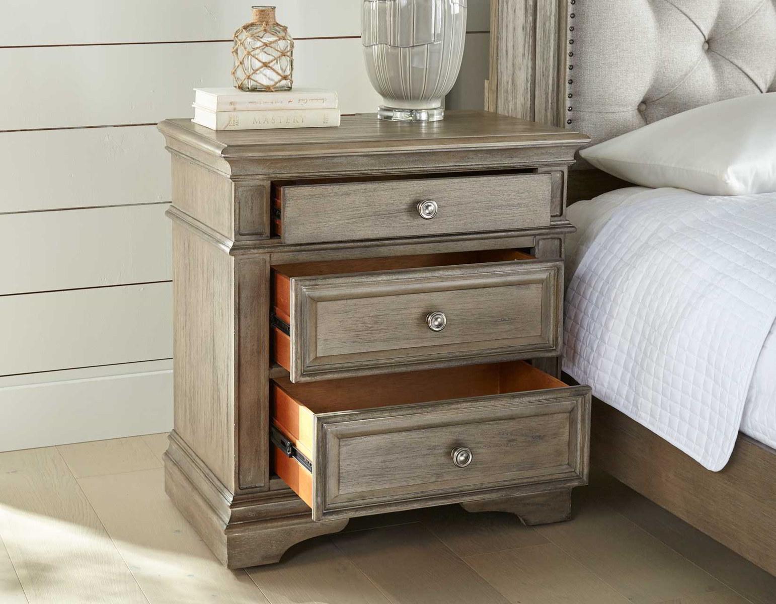 Steve Silver Highland Park 3 Drawer Nightstand in Waxed Driftwood Steve Silver 2