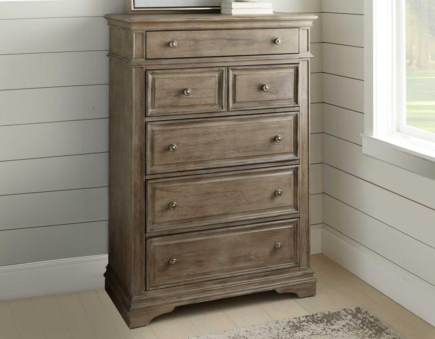 Steve Silver Highland Park 6 Drawer Chest in Waxed Driftwood Steve Silver 2