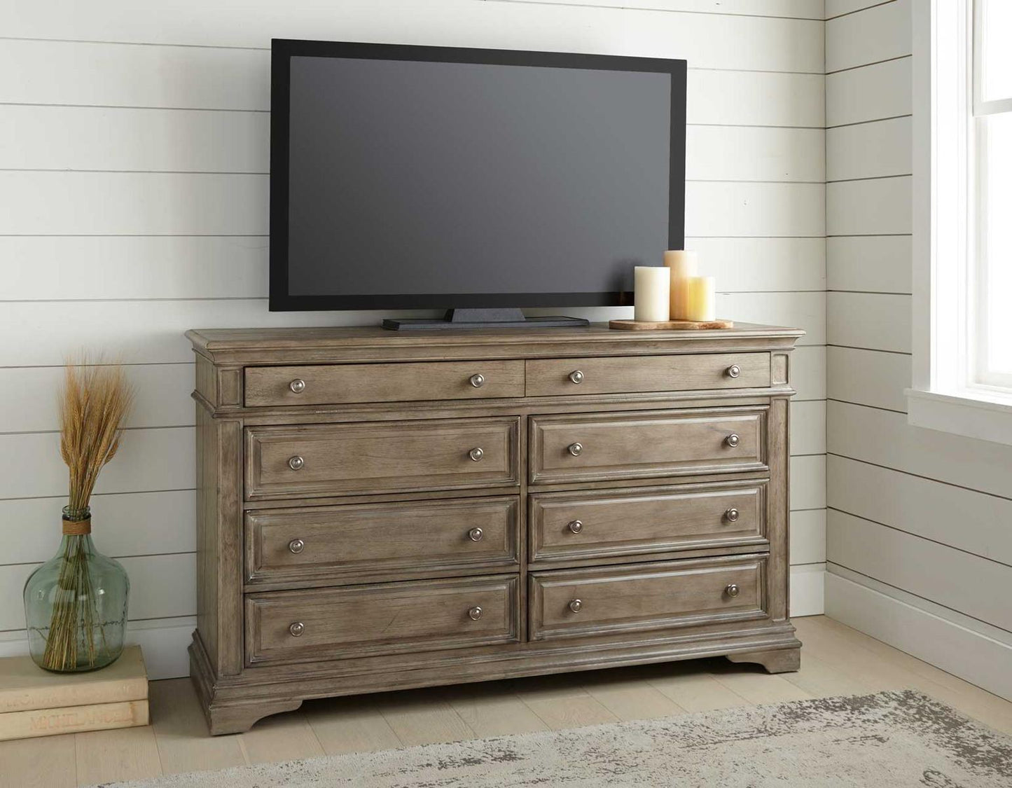 Steve Silver Highland Park 8 Drawer Dresser in Waxed Driftwood Steve Silver 2