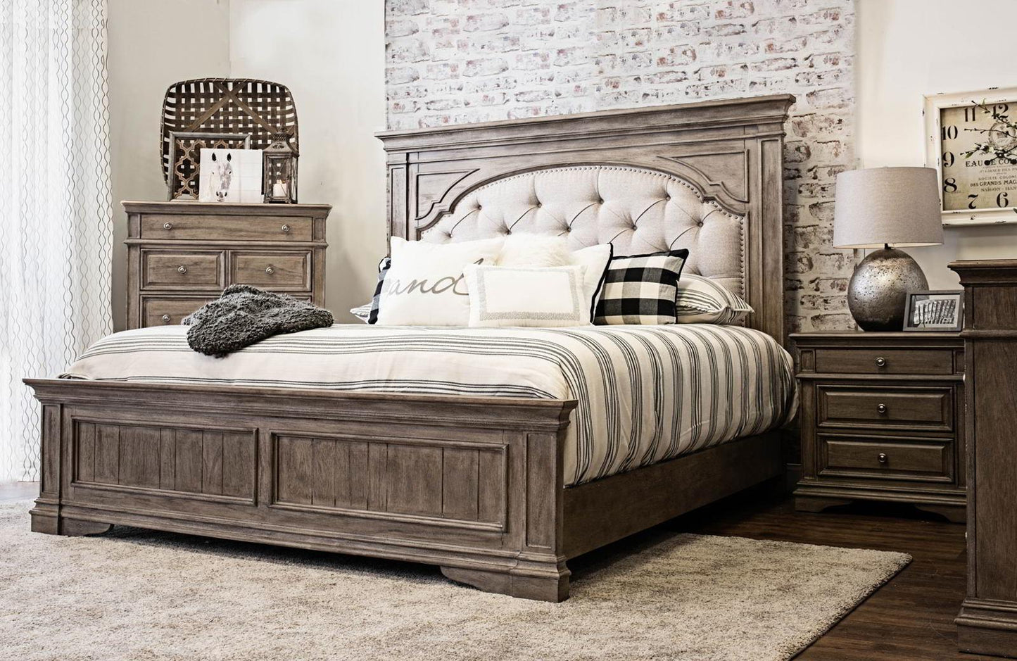 Steve Silver Highland Park King Panel Bed in Waxed Driftwood Steve Silver 2