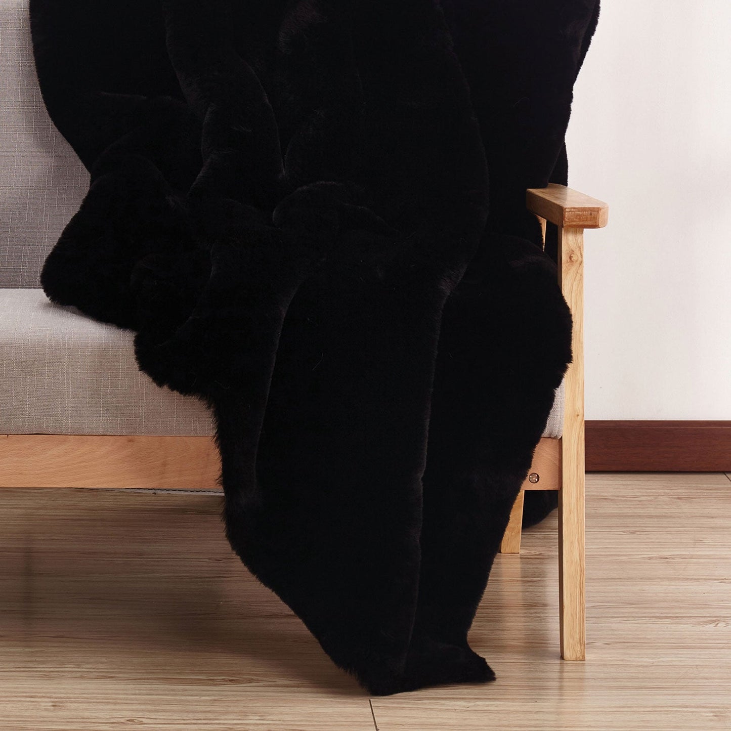 Caparica Black Throw, Black FOA East