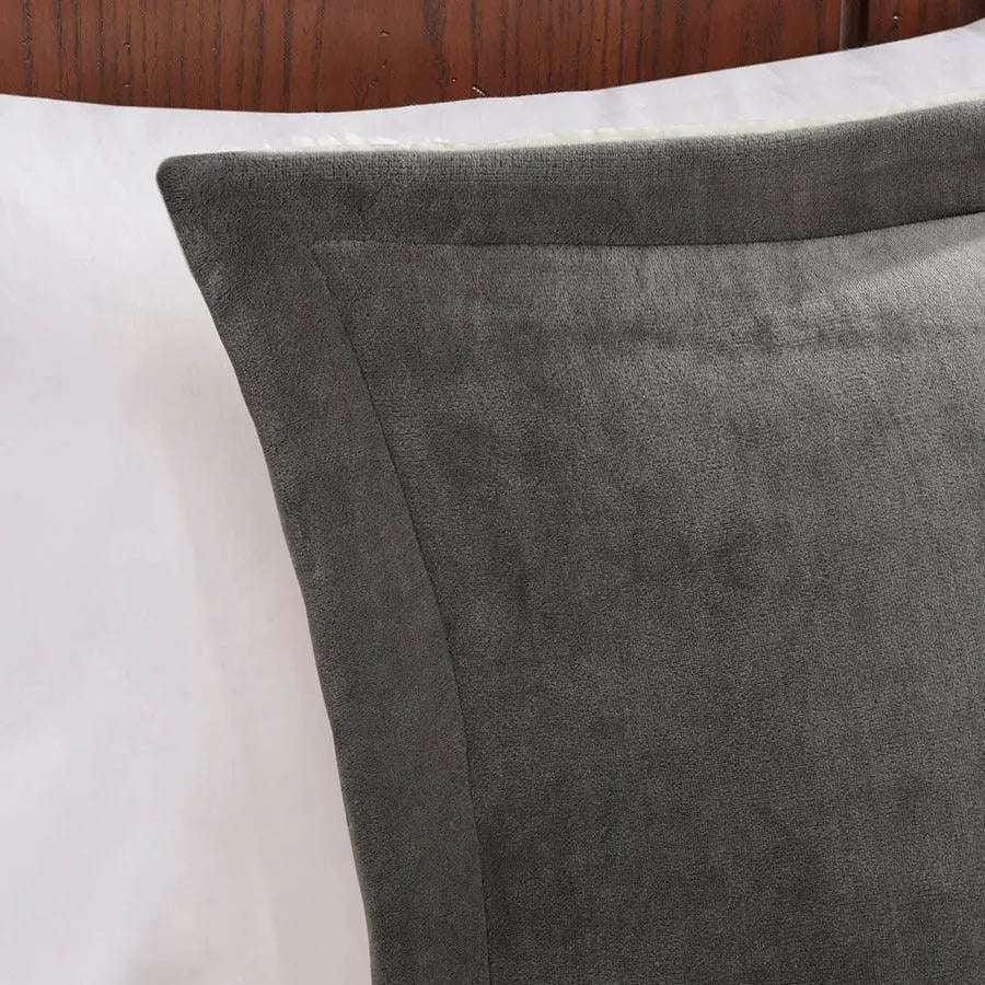 Alton Cottage Plush to Sherpa Down Alternative Comforter Set Charcoal | Ivory King Olliix.com