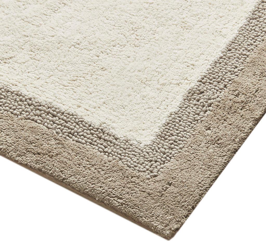 Amherst 27" Bath Rug Taupe Olliix.com