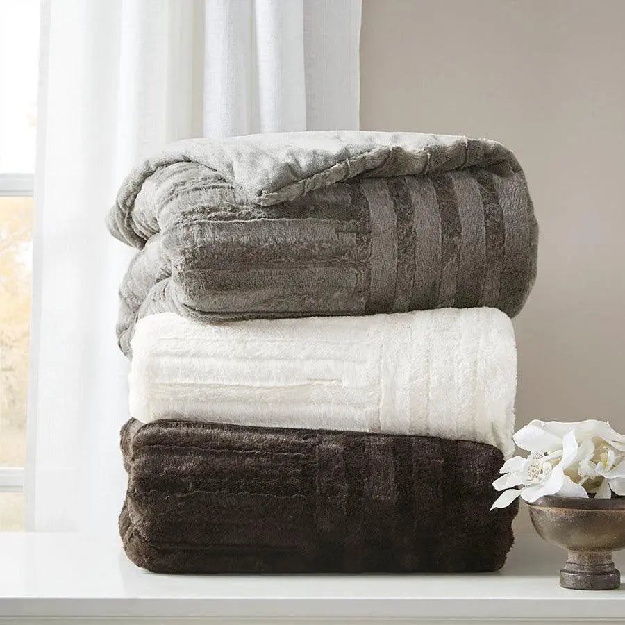 Arctic Casual Ultra Plush Down Alternative Throw 50x60" Chocolate Olliix.com