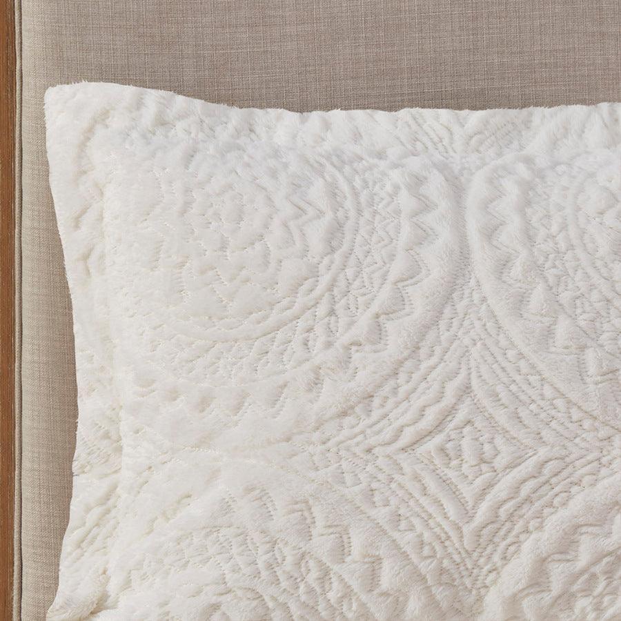 Arya 26 " W Embroidered Medallion Faux Fur Ultra Plush Comforter Mini Set Ivory Full/Queen Olliix.com