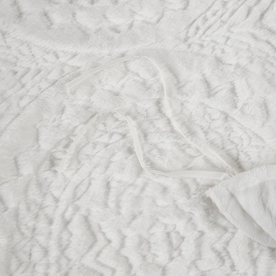 Arya Embroidered Medallion Faux Fur Ultra Plush Duvet Cover Set King Ivory Olliix.com