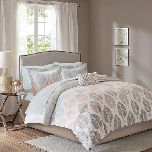 Central Transitional Park Complete Comforter and Cotton Sheet Set Coral | Green King Olliix.com