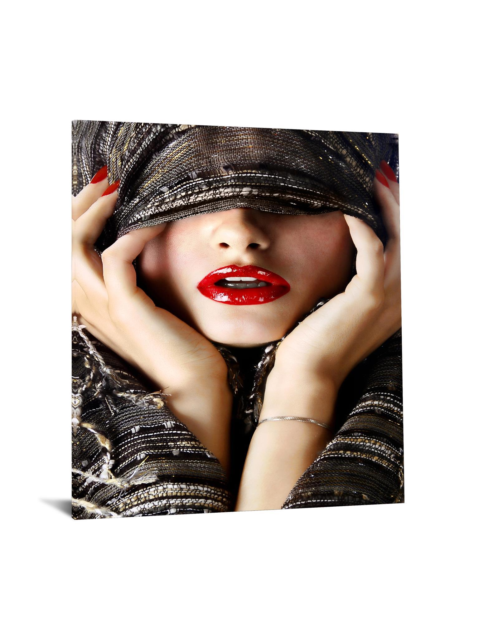 Tempered Glass With Foil - Red Lip Shaw - Beige Classy Art