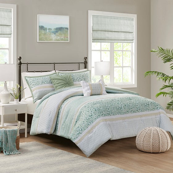 5 Piece Seersucker Comforter Set with Throw Pillows Green Full/Queen Olliix.com