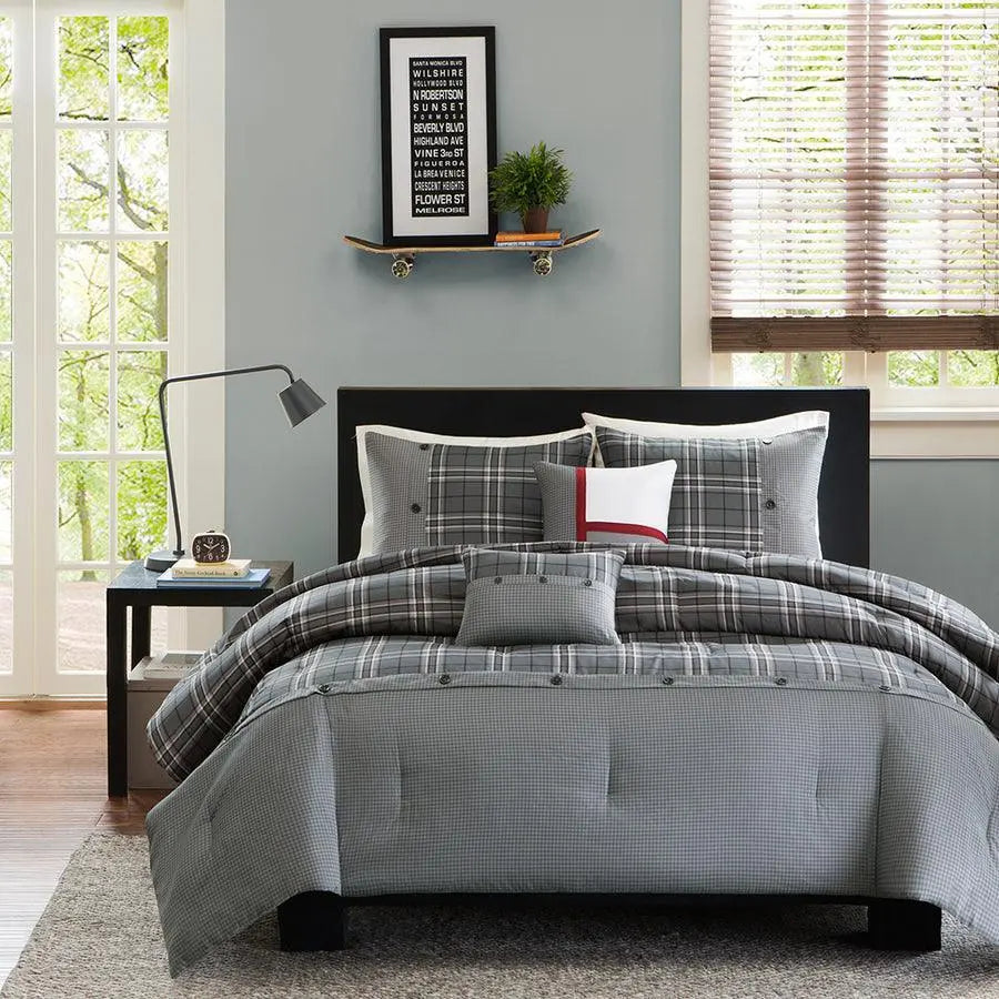 Daryl Twin/Twin XL Casual Comforter Set Gray Olliix.com