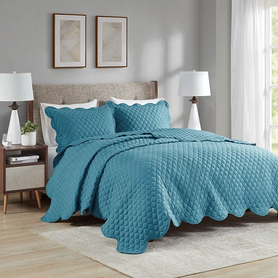 3 Piece Scalloped Edge Crinkle Microfiber Quilt Set Teal Cal King Olliix.com