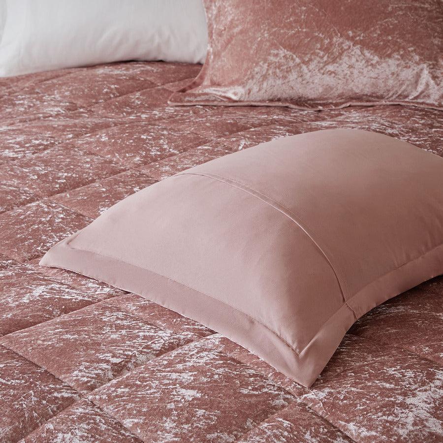 Felicia Casual Velvet Comforter Set Blush King/Cal King Olliix.com